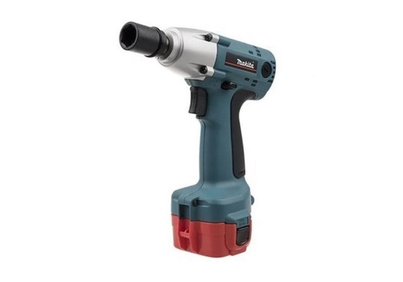 MAKITA Electric Impact Wrench model 6918DWA