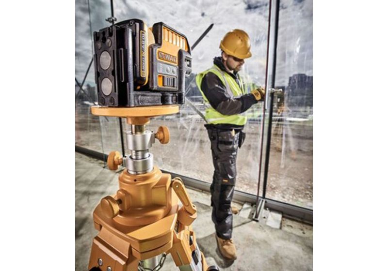 DEWALT red Laser Level DCE0822D1R   | RSCO