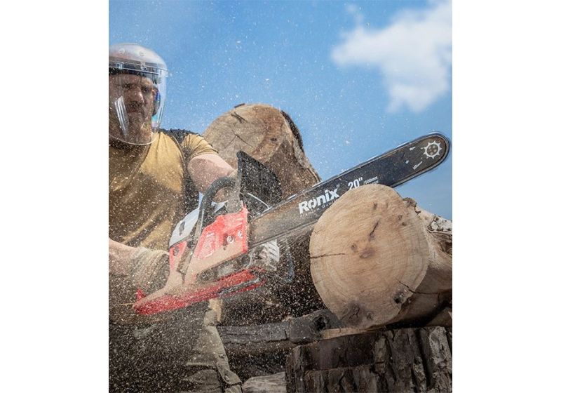 Ronix Gasoline Chainsaw 4645PRO | Engine power: 1800w | RSCo