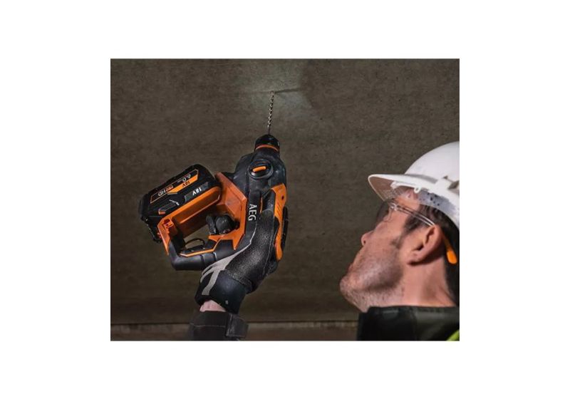 قیمت و خرید بتن کن شارژی AEG بصورت 18 ولت در رستگار صنعت