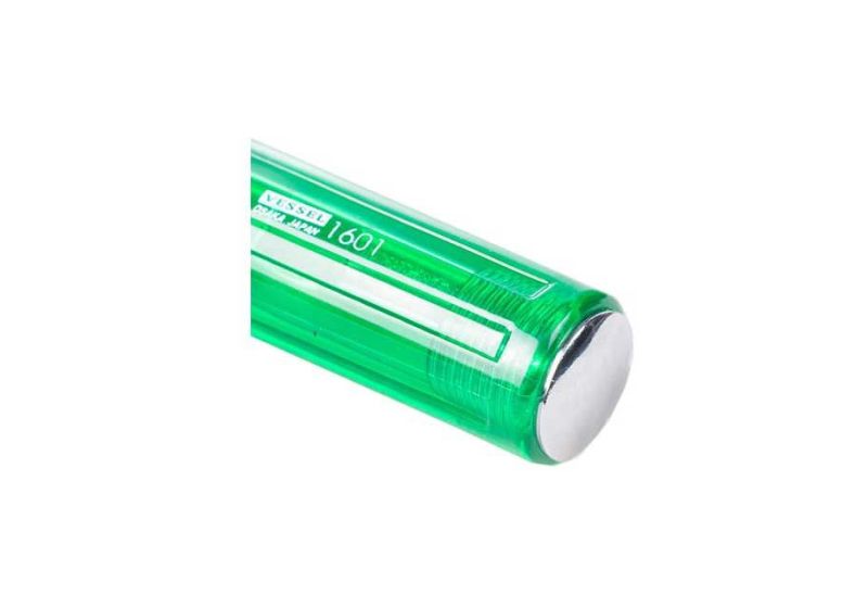 VESSEL Go Thru flat head Screwdriver Set