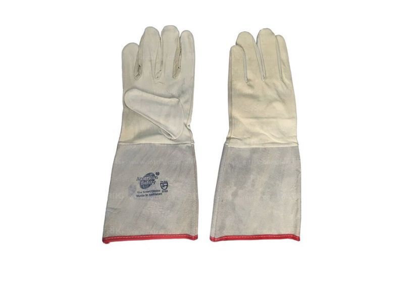 Welding gloves