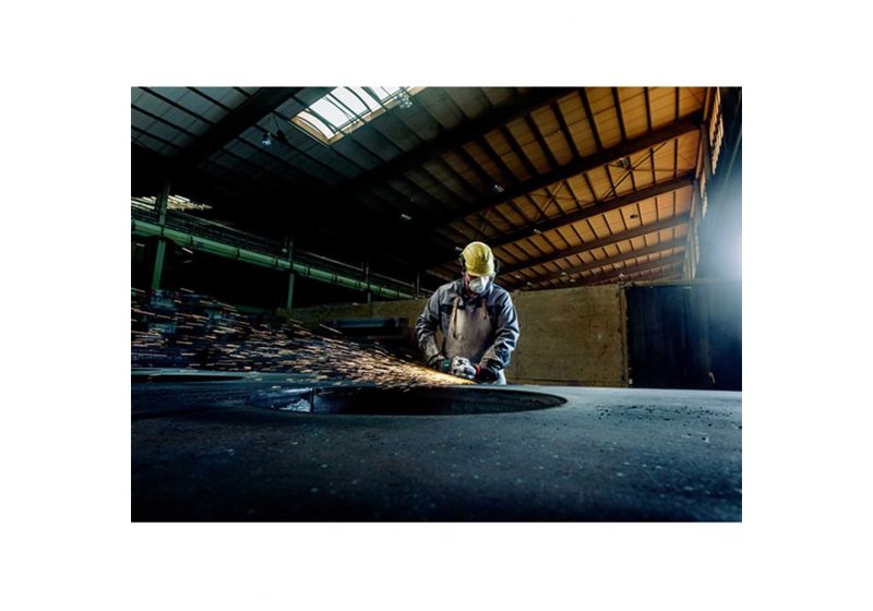 Angle Grinder model W26-180MVT