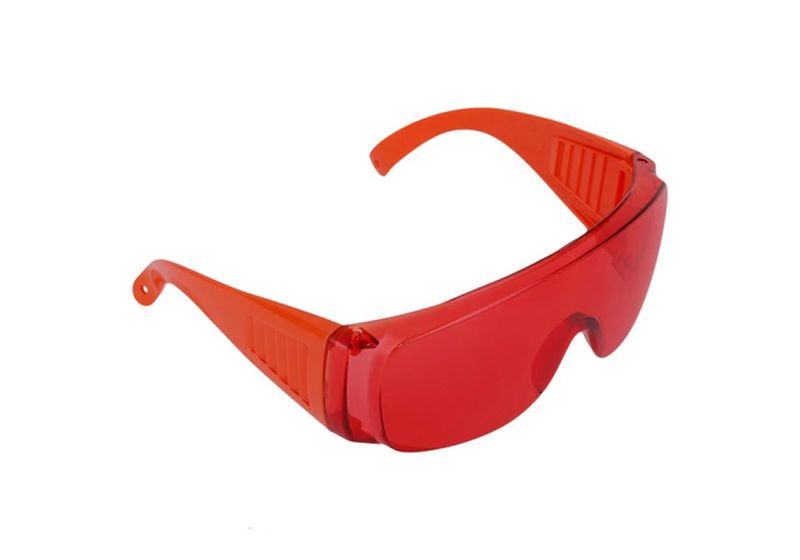 Safety glasses