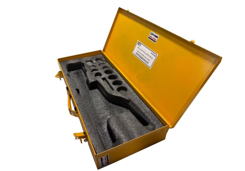 - رستگار صنعت