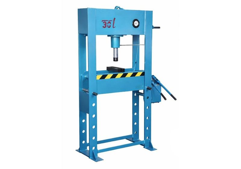 آلة الضغط الهيدروليكية 30 طن مودیل HPG30 متوفر بارخص الاسعار و اعلی جودة فی مبیعات رستگار صنعت الصناعی