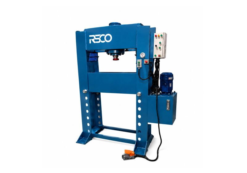 copy of پرس هیدرولیک دروازه ای برقی 100 تن RSCO مدل PKE100