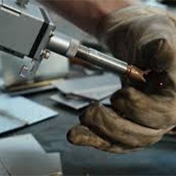 دستگاه جوش لیزری