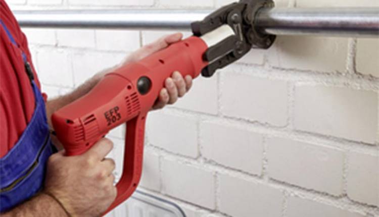 تفاوت پرس لوله پنج لایه برقی با پرس لوله پنج لایه دستی