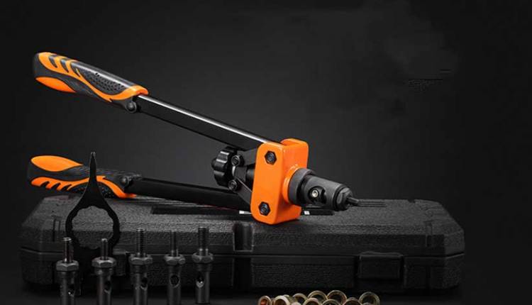 مهره پرچ کن چیست؟