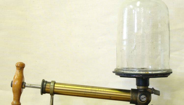 خلأ (Vacuum) چیست؟