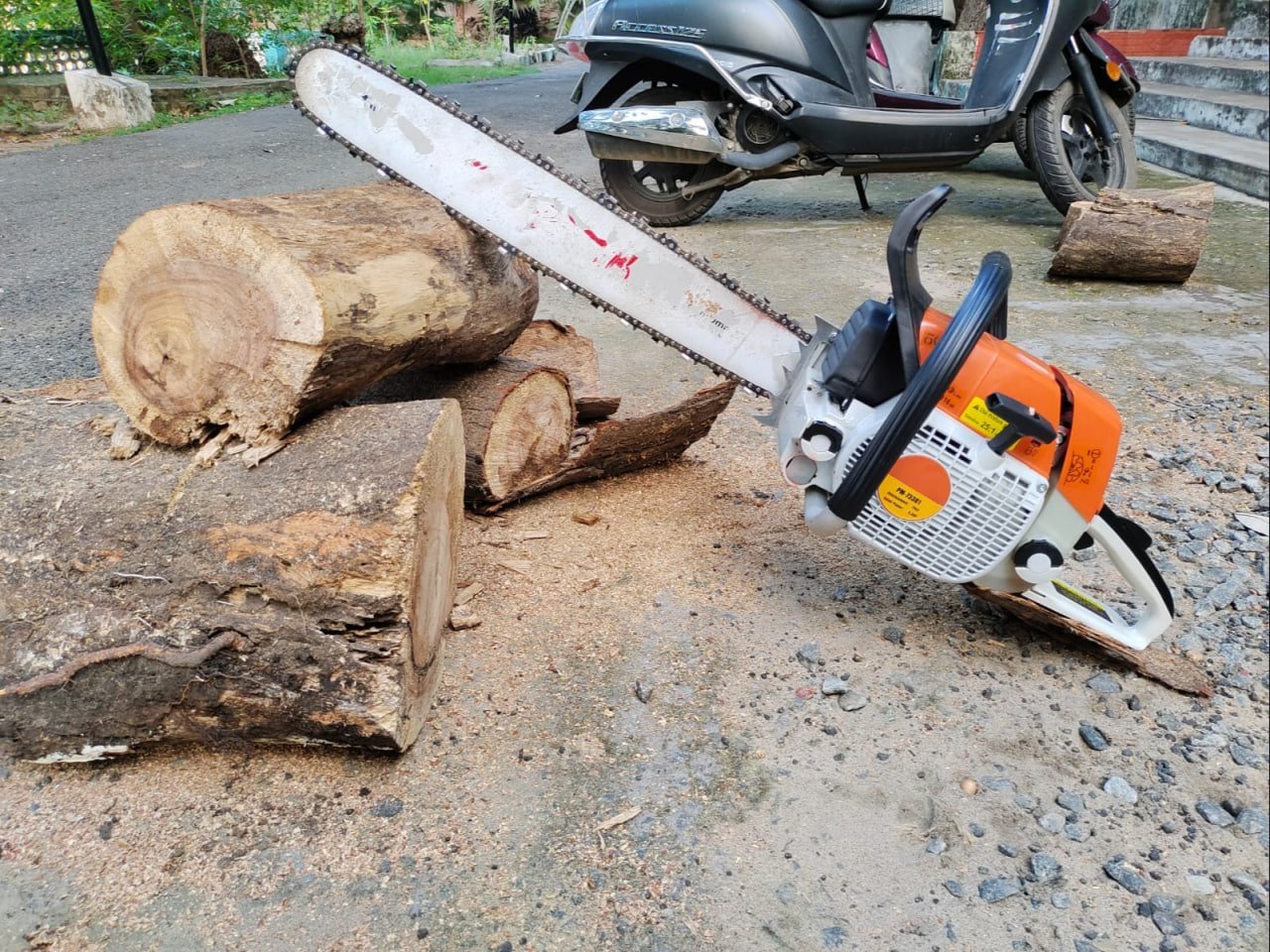 اره موتوری بنزینی