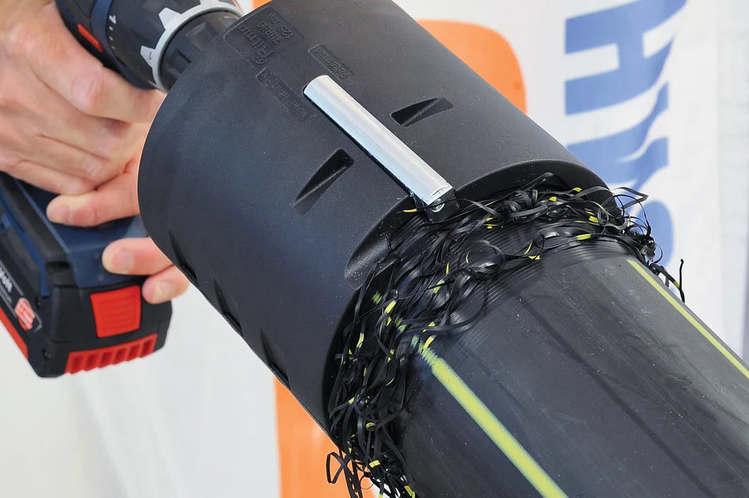 تفاوت اسکراپر لوله برقی و دستی