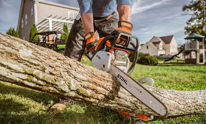 طرز کار با اره موتور چگونه است؟