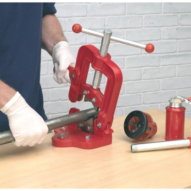 مراحل کار با گیره لوله