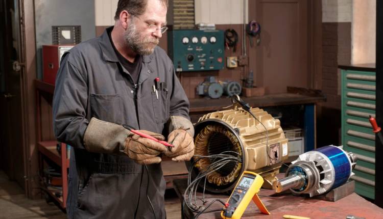 کار با دستگاه تست پمپ برقی صنعتی چگونه است؟