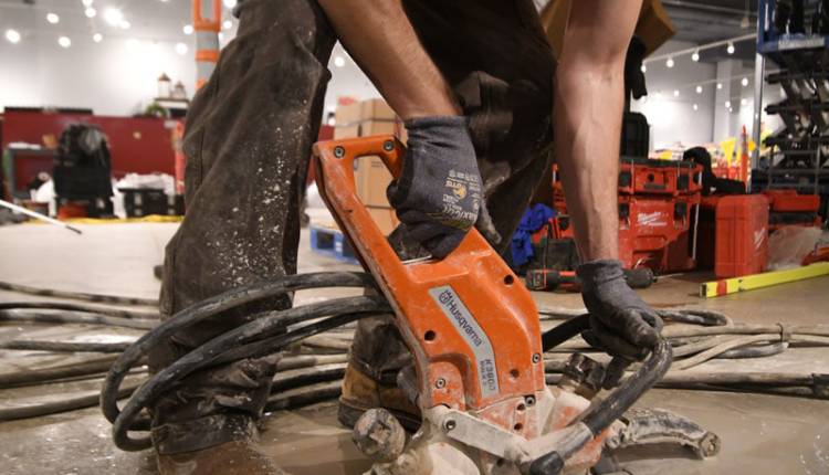 شیوه کار با اره بتن بر چگونه است؟